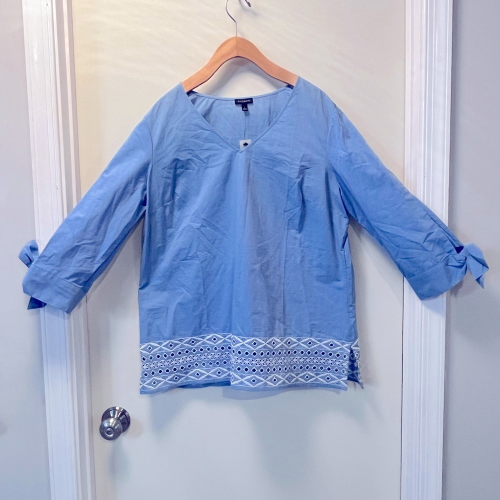 Talbots cotton blue and white embroidered blouse women’s casual comforta…